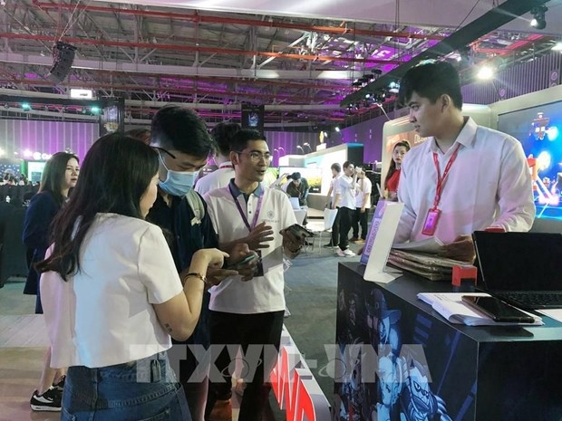 blockchain global day 2022 exhibition kicks off in hcm city picture 1