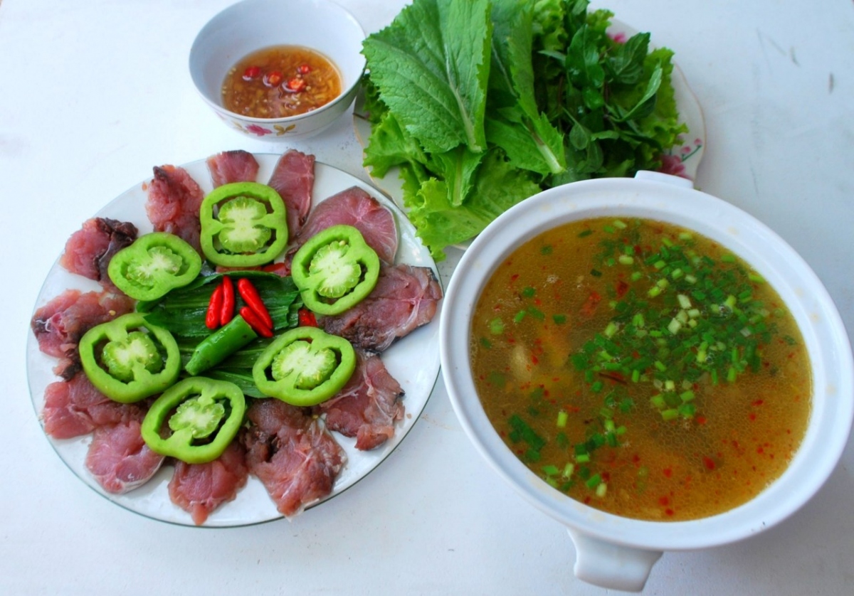 quang ngai s famed mackerel specialties picture 1