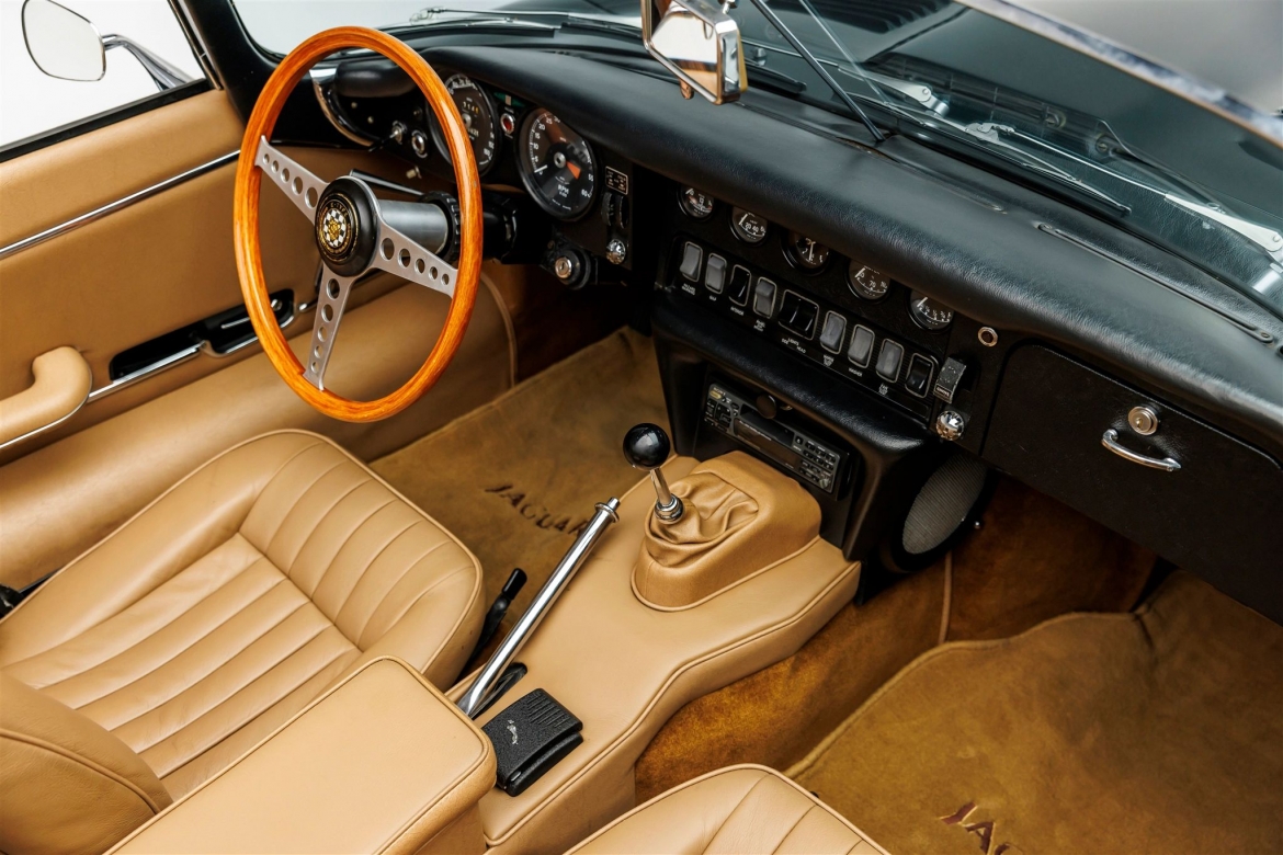 jaguar e-type roadster series 1.5 van dep nhu moi sau hon 50 nam ra mat hinh anh 5