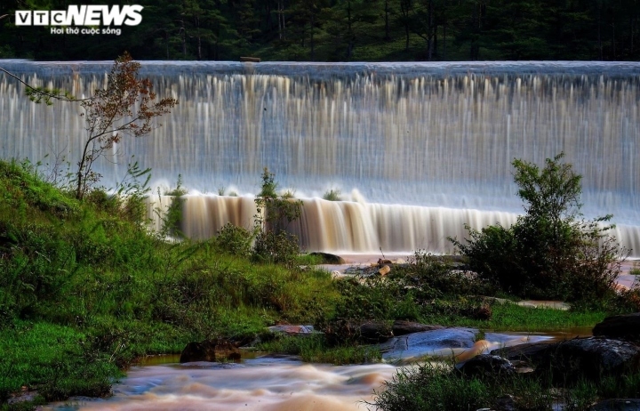 pristine beauty of ankroet waterfall in da lat picture 9