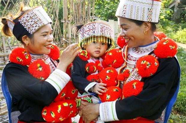 vietnam moves up four places on 2022 global gender gap index picture 1