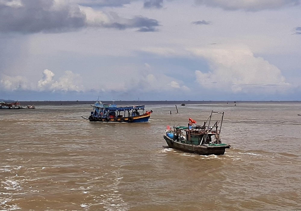 Giá dầu giảm, ngư dân ĐBSCL ra khơi nhưng vẫn lo