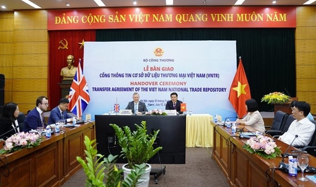 uk hands over national trade repository to vietnam picture 1