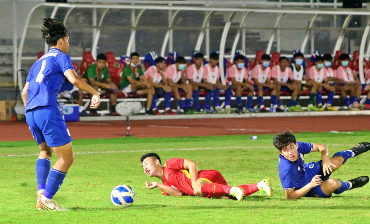 u19 viet nam va u19 thai lan dat tay nhau vao ban ket u19 Dong nam A 2022 hinh anh 10