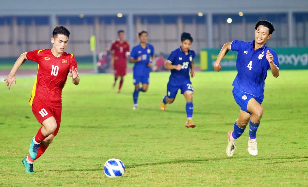 u19 viet nam va u19 thai lan dat tay nhau vao ban ket u19 Dong nam A 2022 hinh anh 14