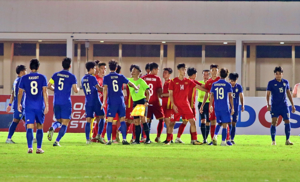 u19 viet nam va u19 thai lan dat tay nhau vao ban ket u19 Dong nam A 2022 hinh anh 13