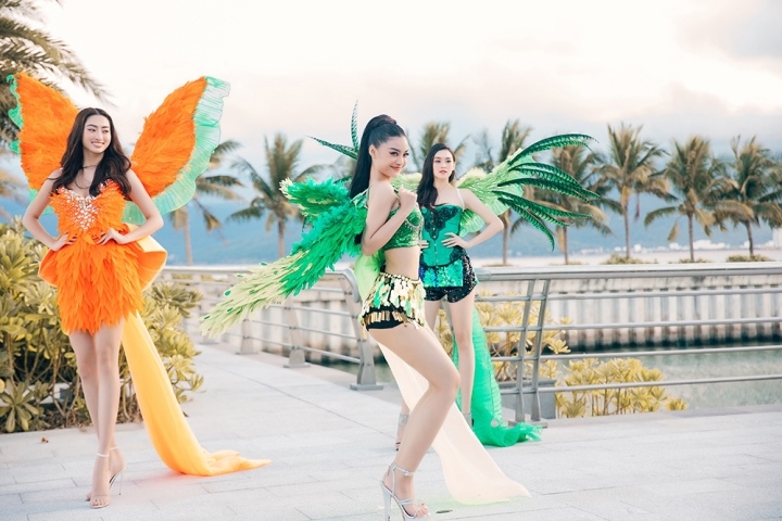 top 38 miss world vietnam 2022 joins quy nhon street carnival picture 2