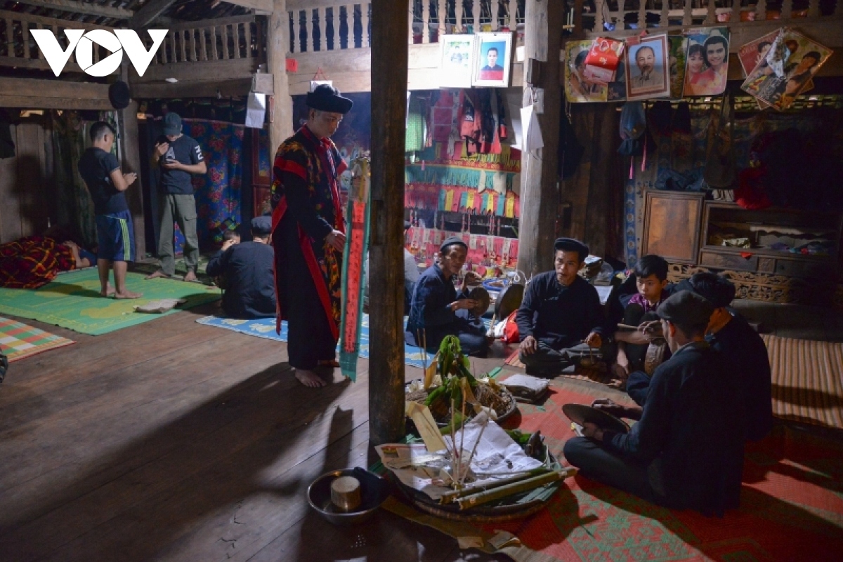 boys of san chi ethnic group undergo maturity ritual in cao bang picture 4