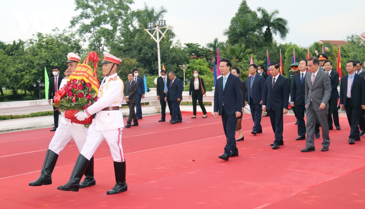 photo exhibition highlights history of vietnam-laos ties picture 2