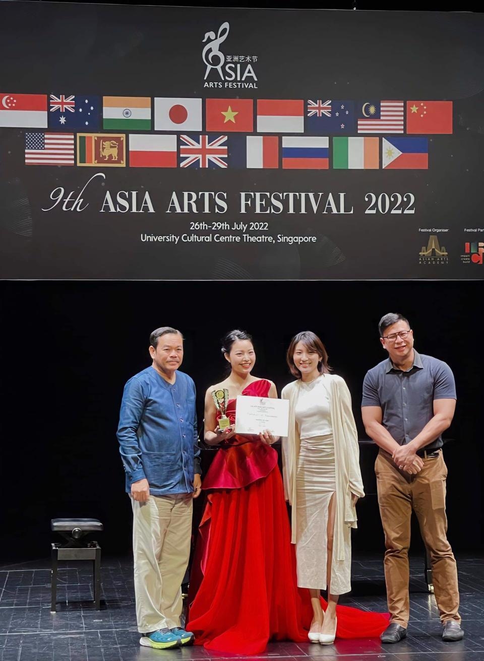 thuy van wins top prize at asia arts festival 2022 picture 1