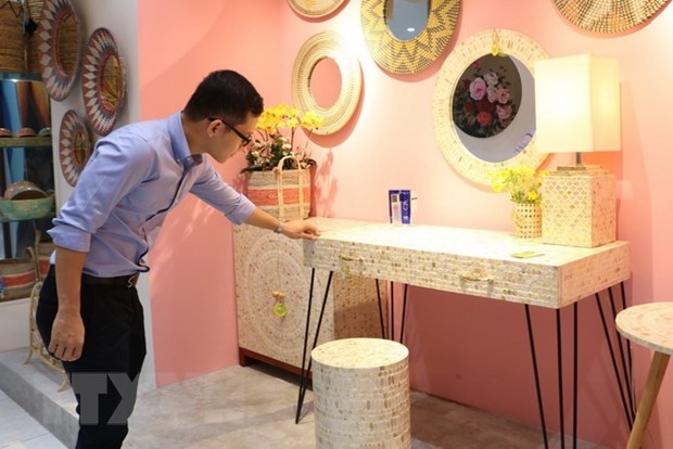 exhibition on handicrafts and furniture kicks off in hcm city picture 1