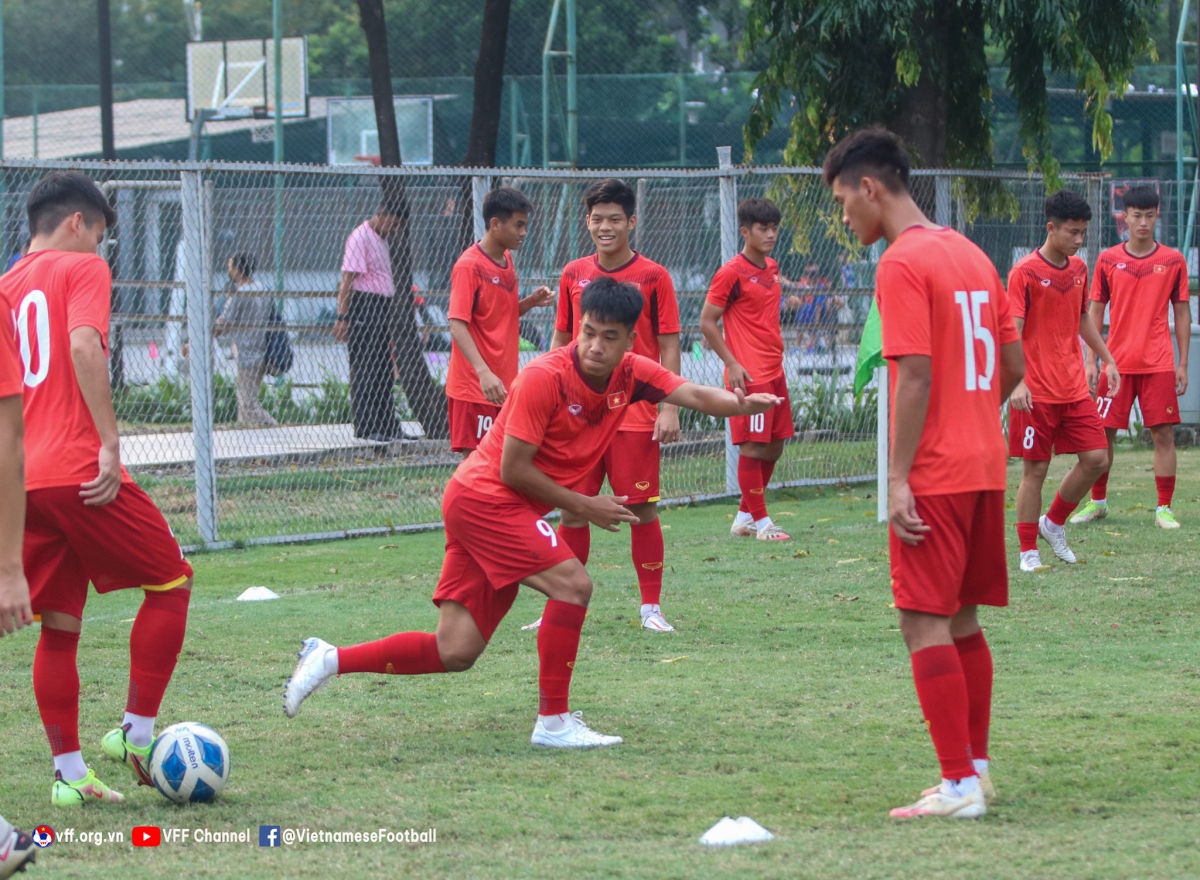 u19 viet nam tran day tu tin truoc tran dai chien voi u19 thai lan hinh anh 8