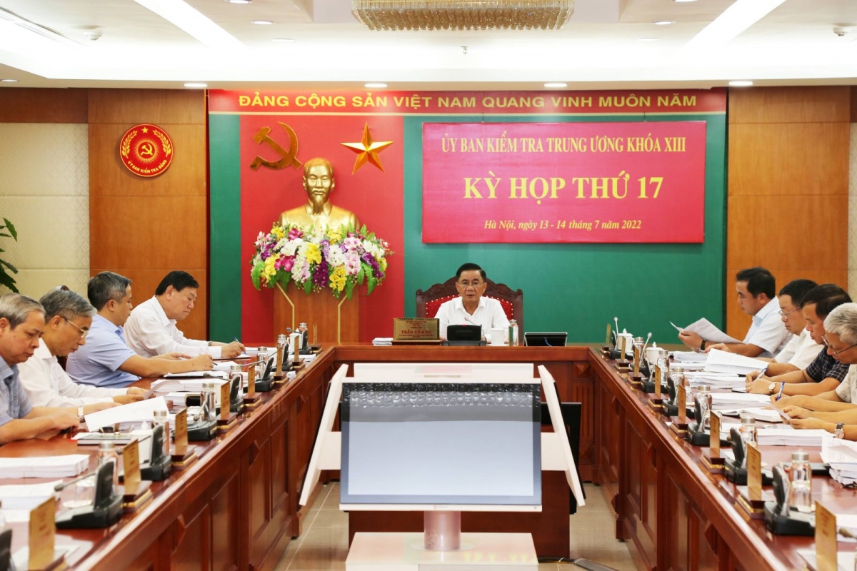 thong cao bao chi ky hop thu 17 cua Uy ban kiem tra trung uong hinh anh 1