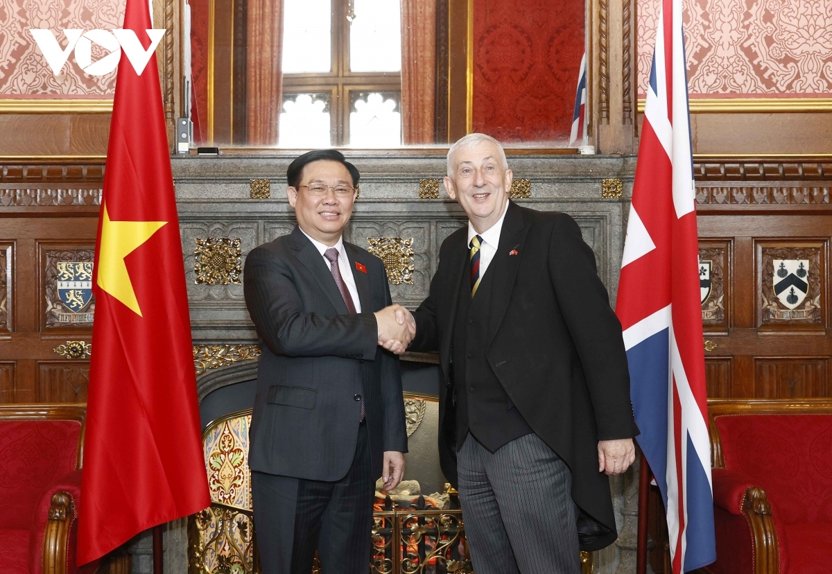 highlights of na chairman vuong dinh hue s visit to uk picture 1
