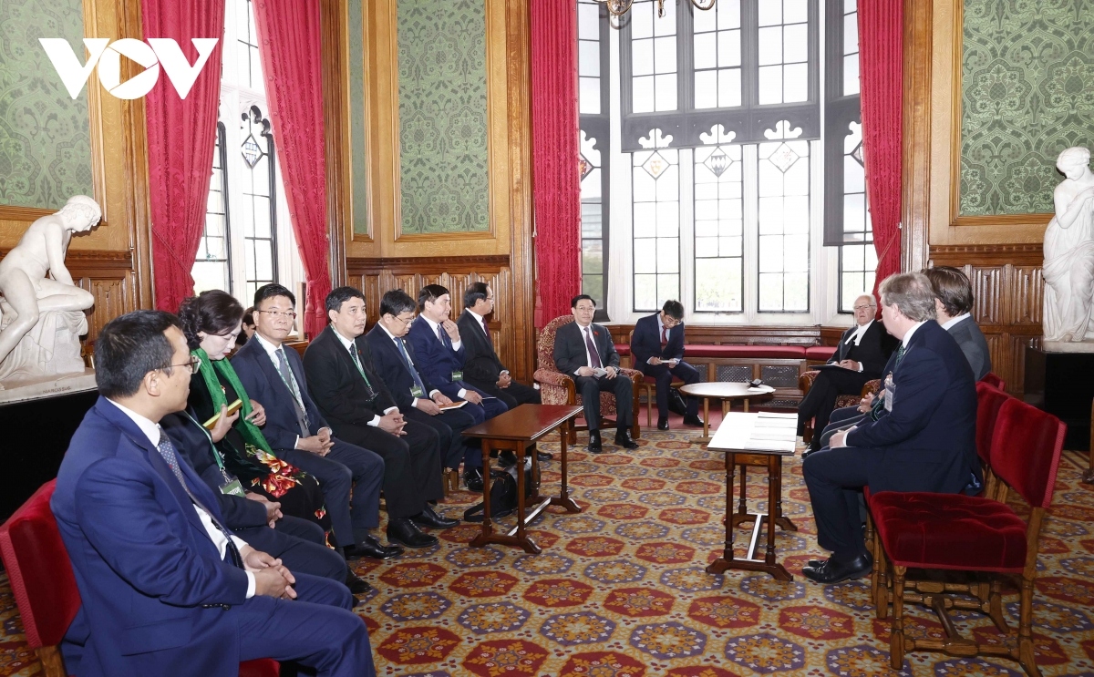 highlights of na chairman vuong dinh hue s visit to uk picture 7