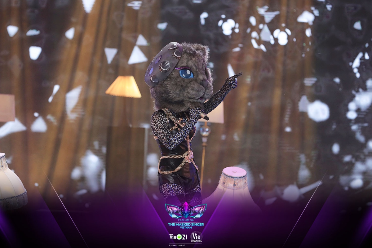 viechannel_-_photos_mascot_bao_mat_biec_2.jpg