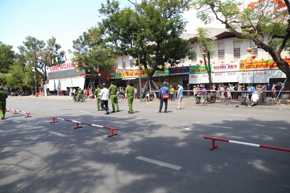 vang bi cuop nem mac canh cay, tren via he o hue ai nhat phai tra lai hinh anh 1