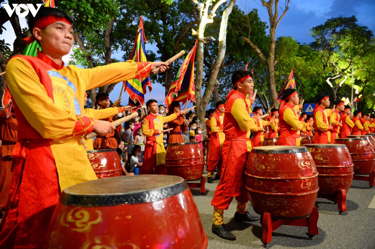 bua tiec am nhac ben ho hoan kiem cua hon 400 nghe sy, chien sy cac nuoc asean hinh anh 4