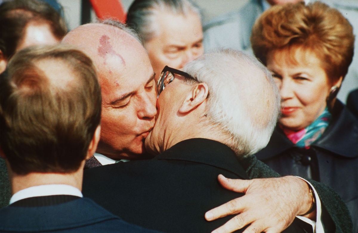 Một số hình ảnh ông Gorbachev trong sự nghiệp chính trị của mình ...