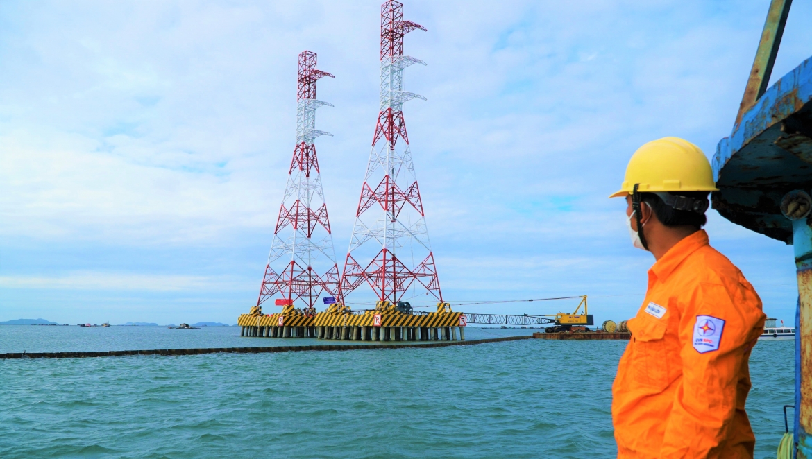 sap hoan thanh cong trinh duong day dien 220kv vuot bien dai nhat Dong nam A hinh anh 2