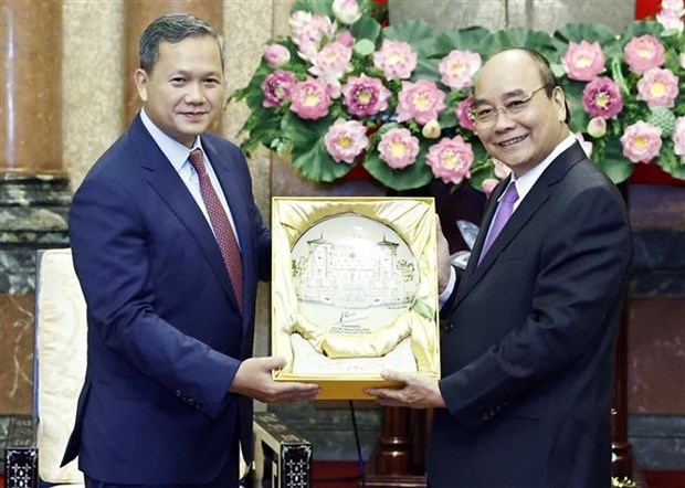 president receives cambodian high-ranking military officer picture 1