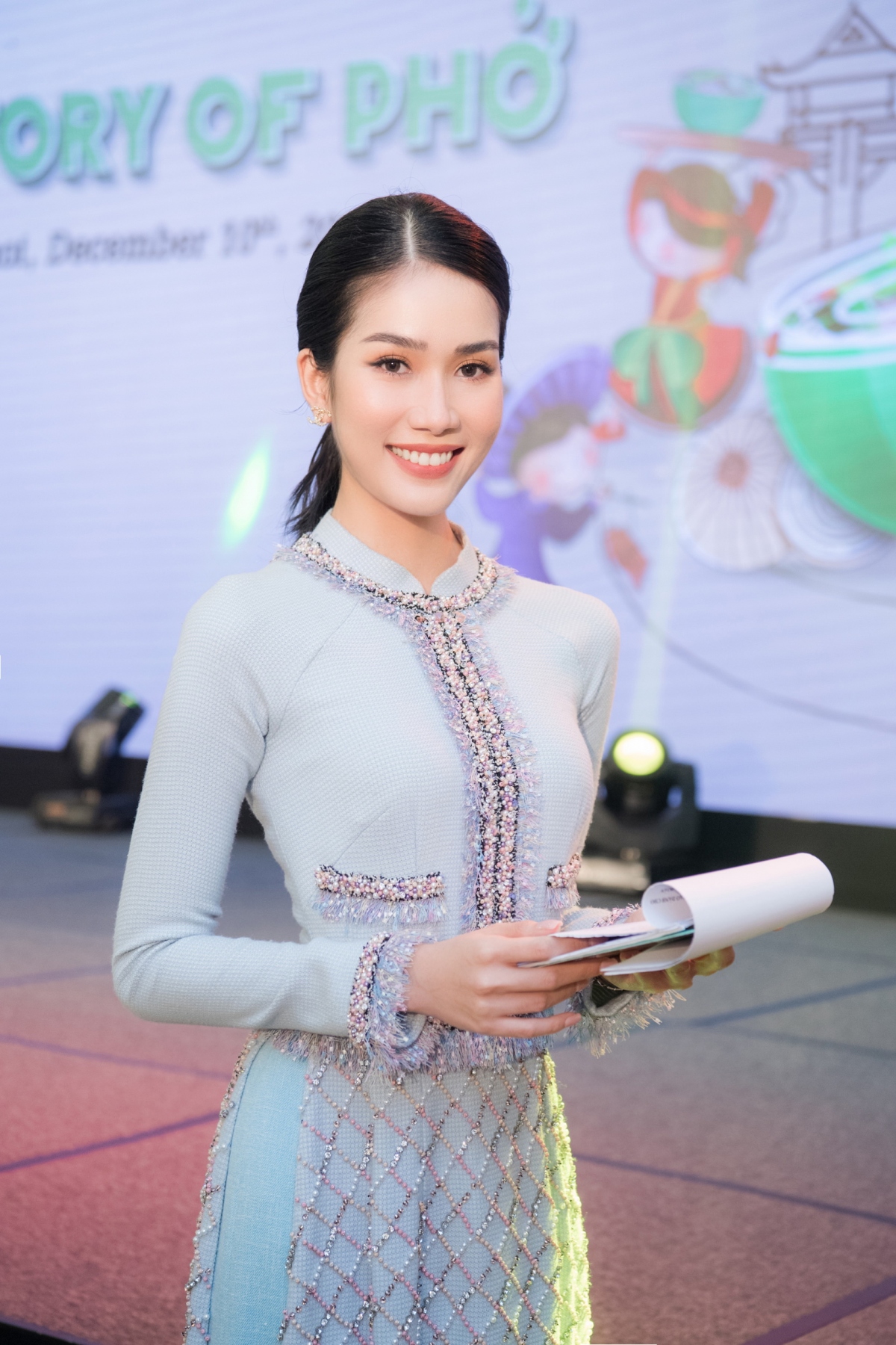 nhung nang hau ben duyen voi nghe dan chuong trinh hinh anh 2