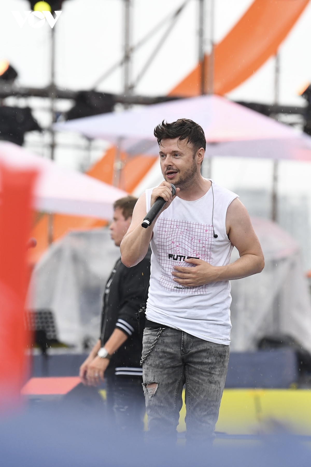legendary boybands thrill music lovers at hay glamping festival in hanoi picture 13 legendary boybands thrill music lovers at hay glamping festival in hanoi picture 13