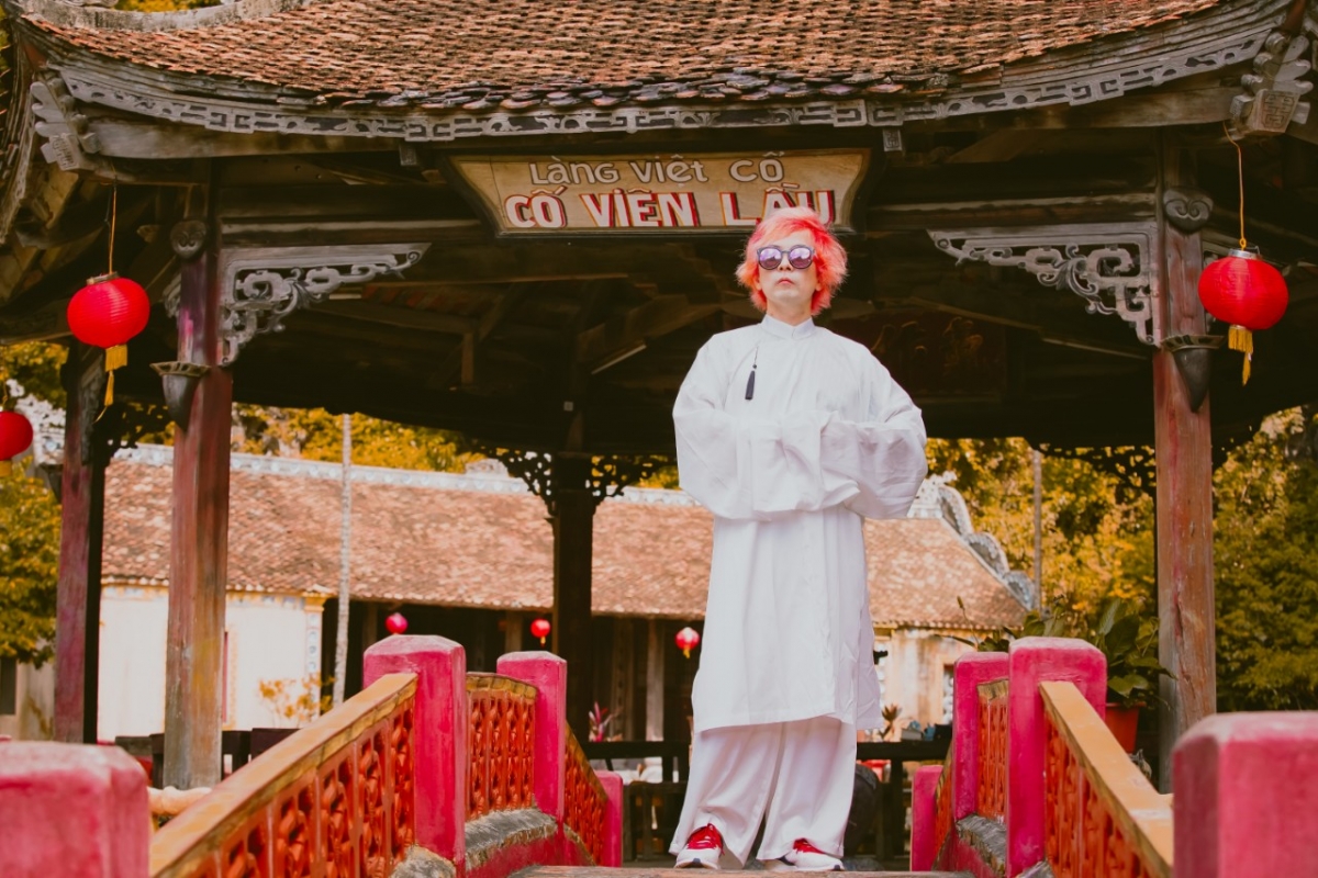 Beautiful local landscapes appear in Korean singer’s music videos