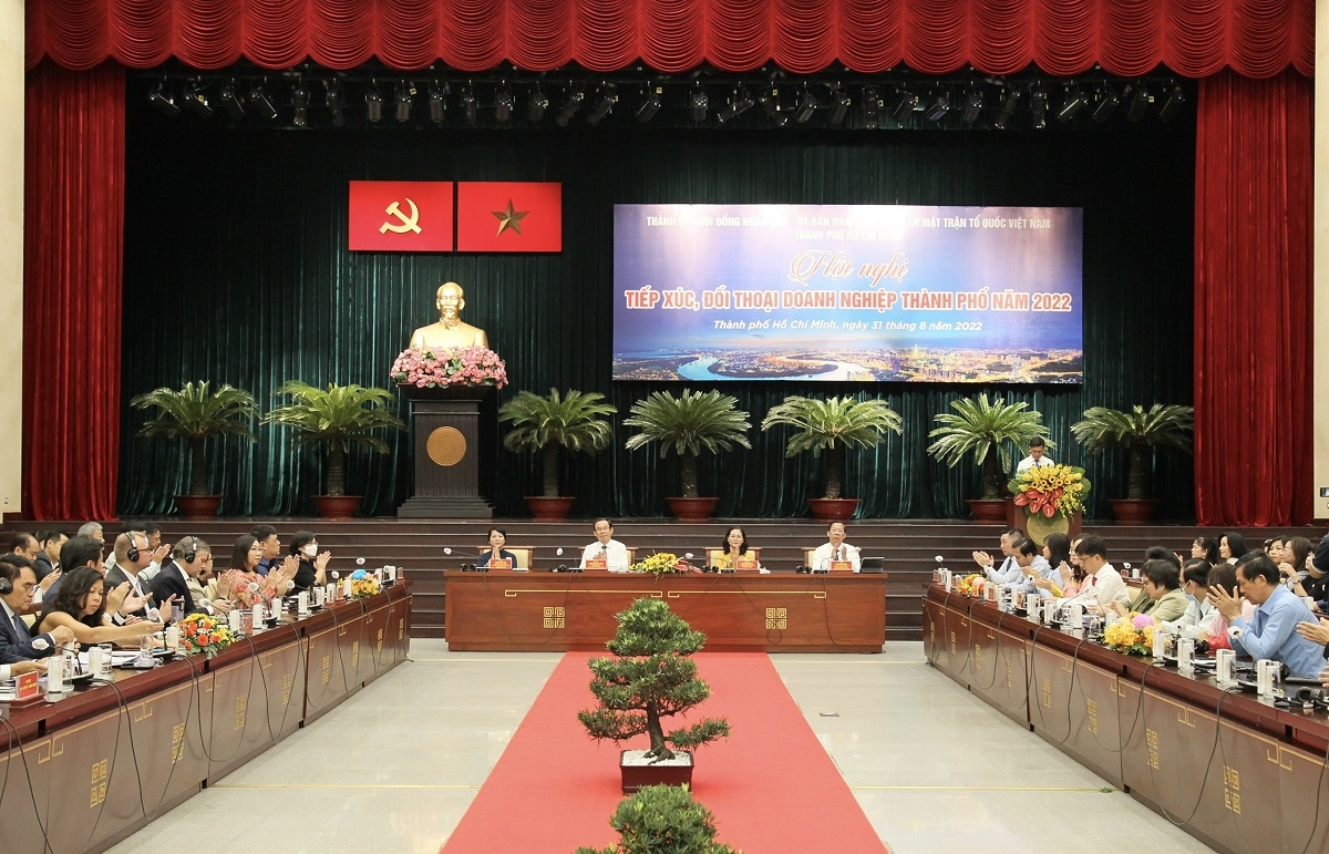 Nhiều doanh nghiệp TP.HCM vướng mắc về thủ tục hành chính