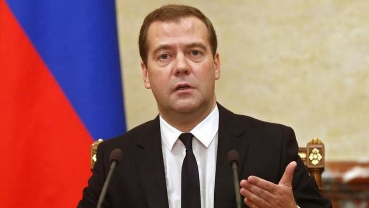 Ong medvedev chien dich quan su o ukraine da duoc can nhac can than hinh anh 1