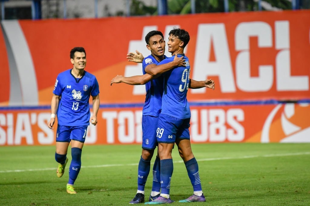 Doi bong thai lan nhan thuong khung du bi loai o tu ket afc champions league hinh anh 1