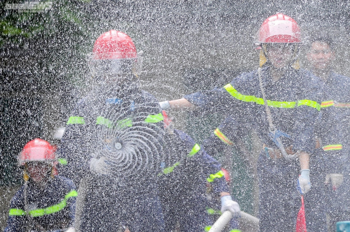 a training day of firefighters in vietnam picture 10