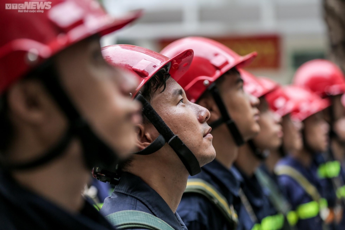 a training day of firefighters in vietnam picture 13