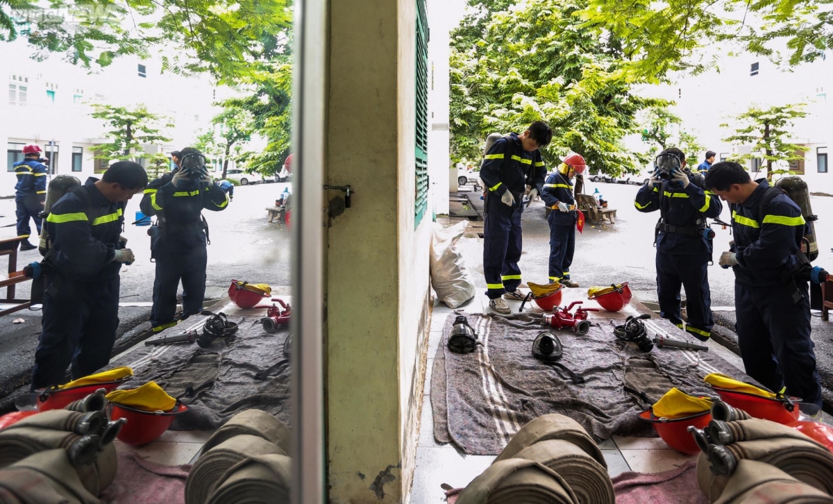 a training day of firefighters in vietnam picture 2