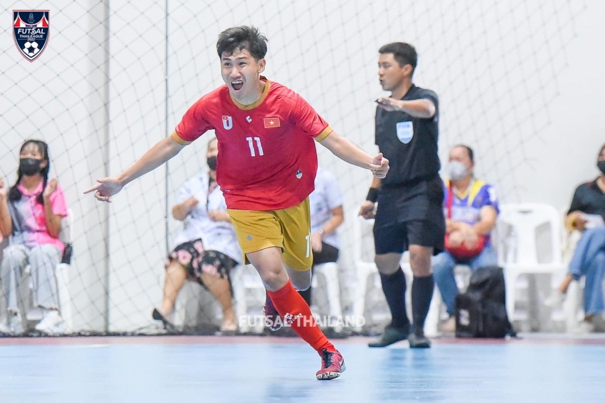 futsal viet nam danh bai chu nha thai lan de vao chung ket hinh anh 1