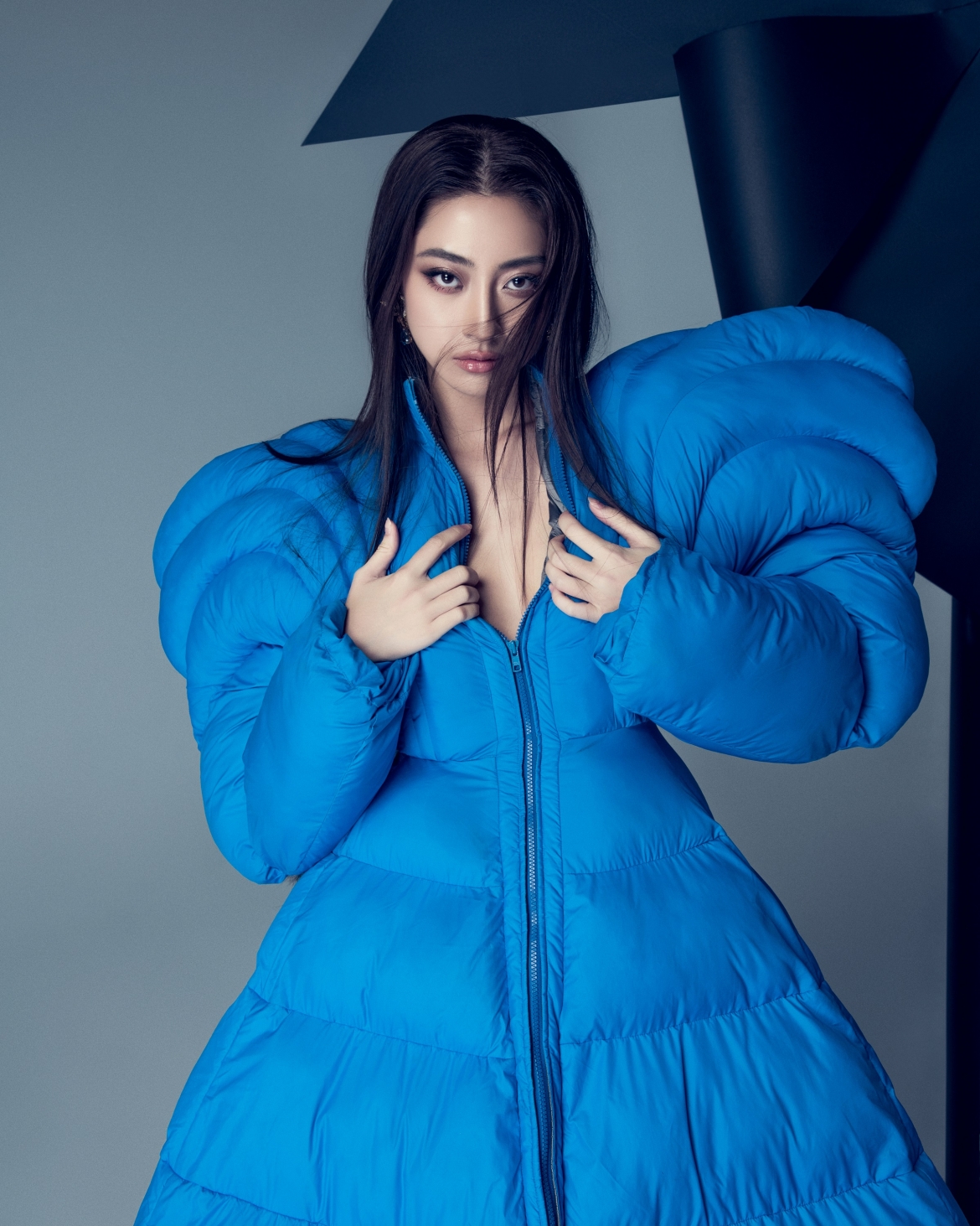 luong thuy linh cuc tao bao trong bo anh mung sinh nhat tuoi 22 hinh anh 10