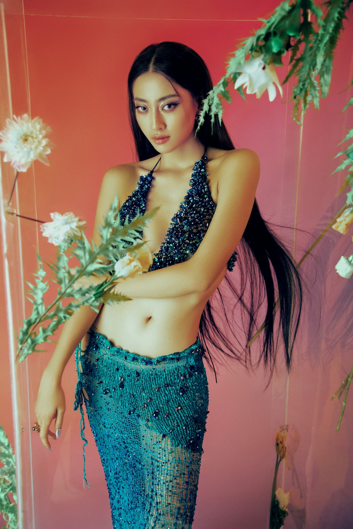 luong thuy linh cuc tao bao trong bo anh mung sinh nhat tuoi 22 hinh anh 7