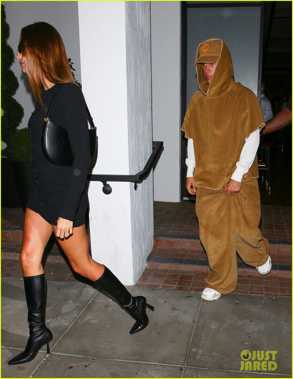 vo chong justin bieber hen ho an toi lang man sau phat ngon ve cuoc hon nhan hinh anh 3
