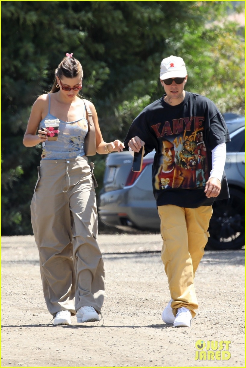 vo chong justin bieber - hailey baldwin len do phong cach di du tiec sinh nhat hinh anh 4