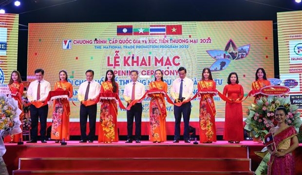 int l east-west economic corridor trade fair opens in da nang picture 1