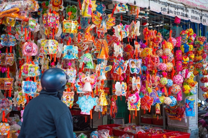 city lantern street warms up ahead of mid-autumn festival picture 10