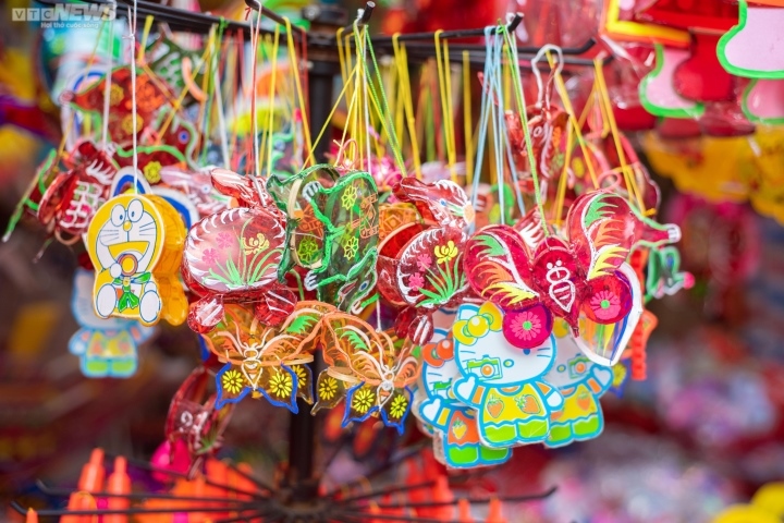 city lantern street warms up ahead of mid-autumn festival picture 6