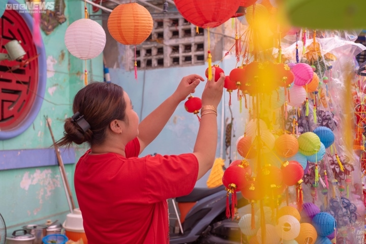 city lantern street warms up ahead of mid-autumn festival picture 8