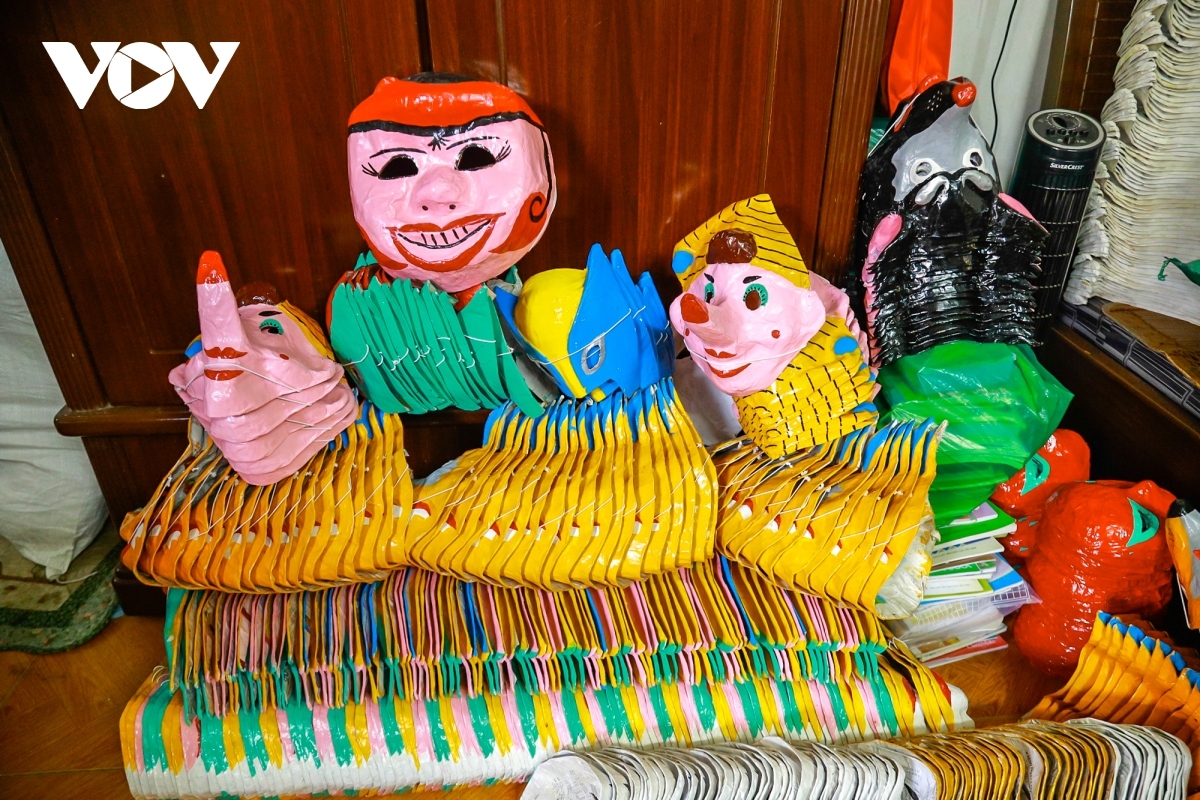 hanoi family maintains tradition of paper masks picture 11