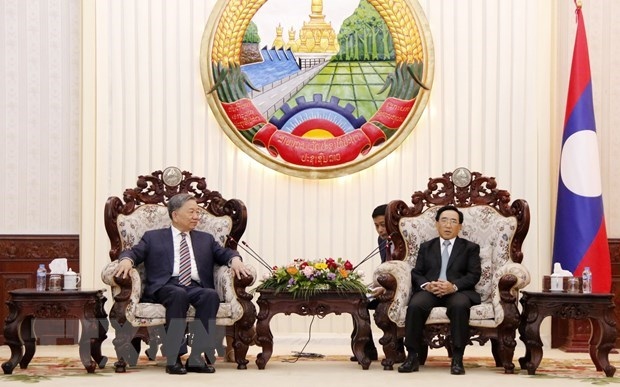 minister of public security pays courtesy calls on lao leaders picture 2