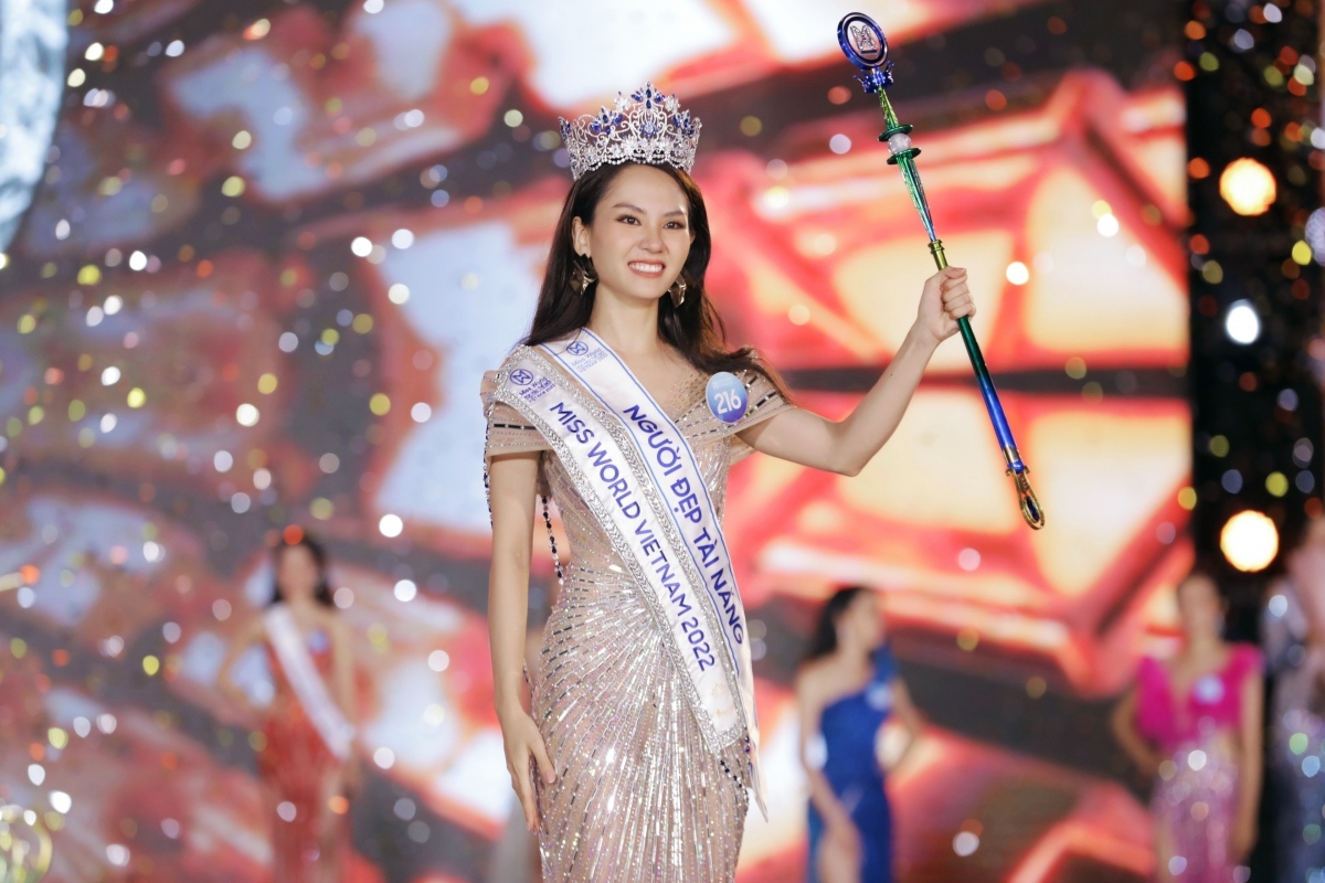 mai phuong wins miss world vietnam 2022 crown picture 2