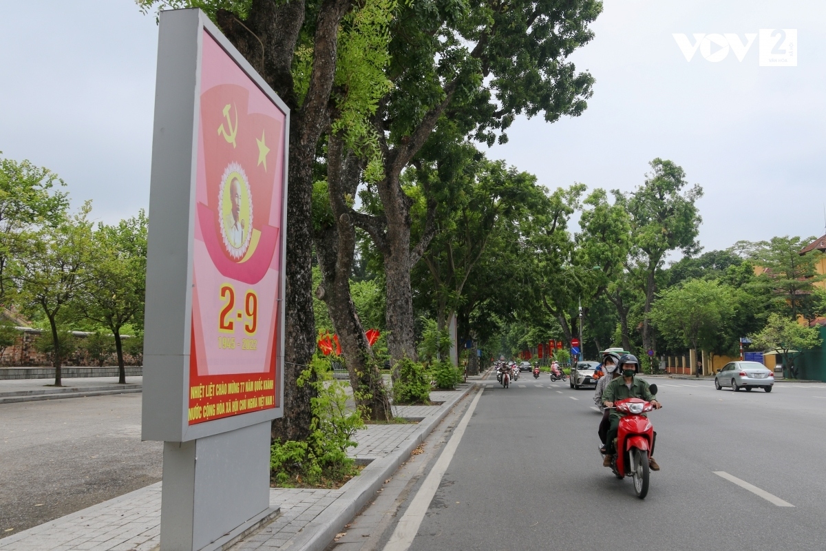 hanoi streets brightly decorated ahead of national day celebrations picture 2