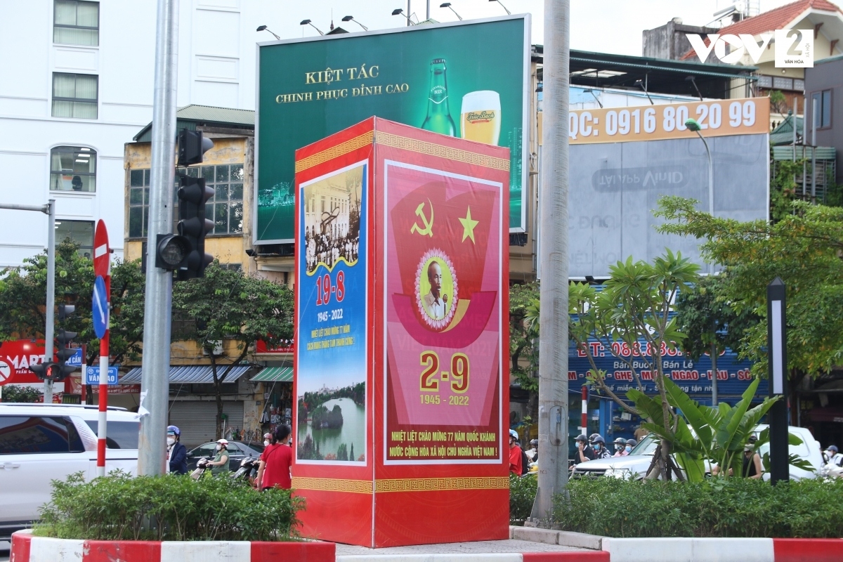 hanoi streets brightly decorated ahead of national day celebrations picture 7