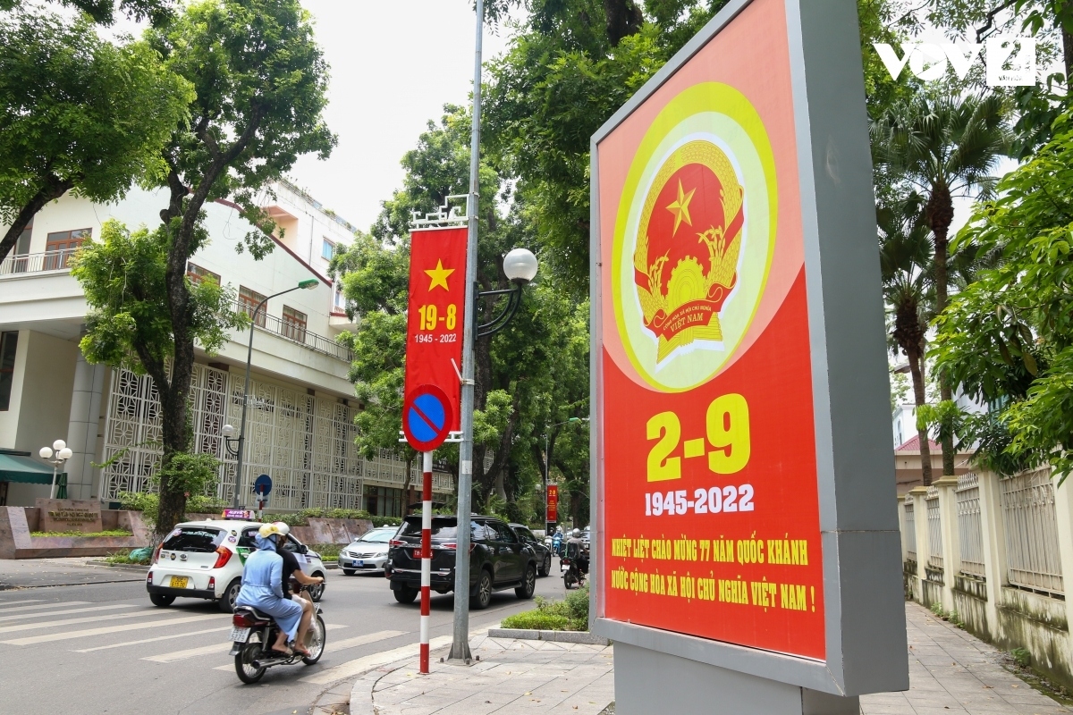 hanoi streets brightly decorated ahead of national day celebrations picture 8