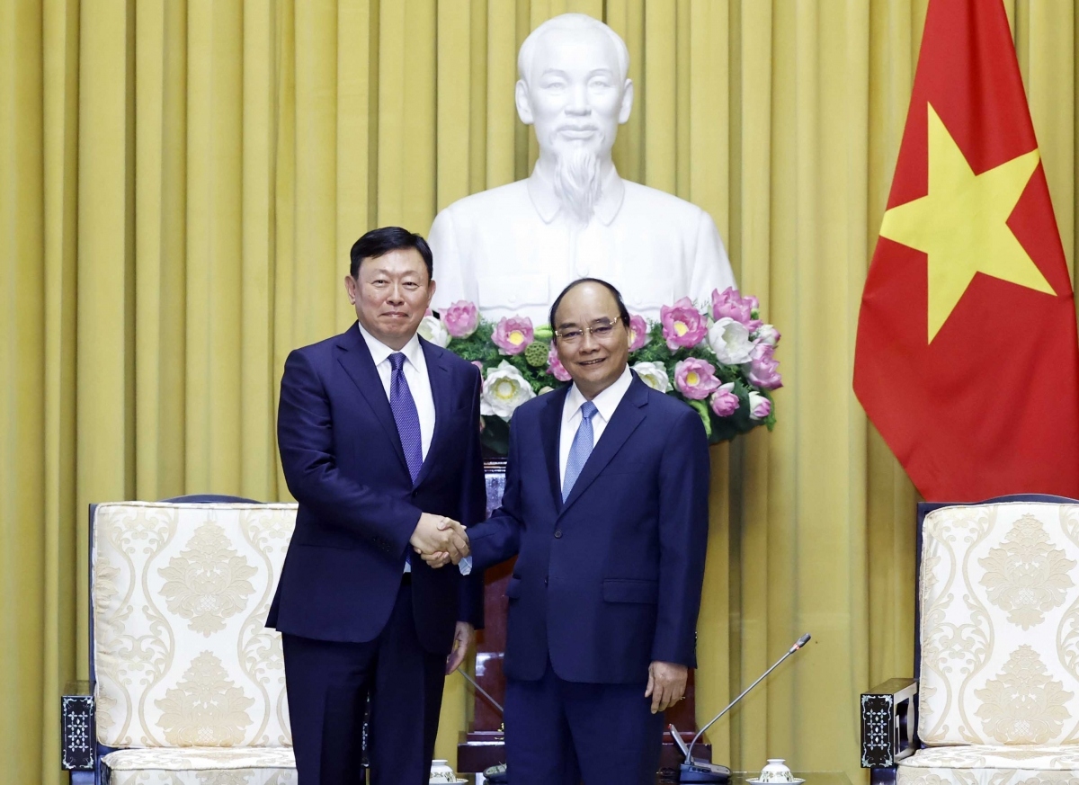 lotte pledges long-term investment in vietnam picture 1